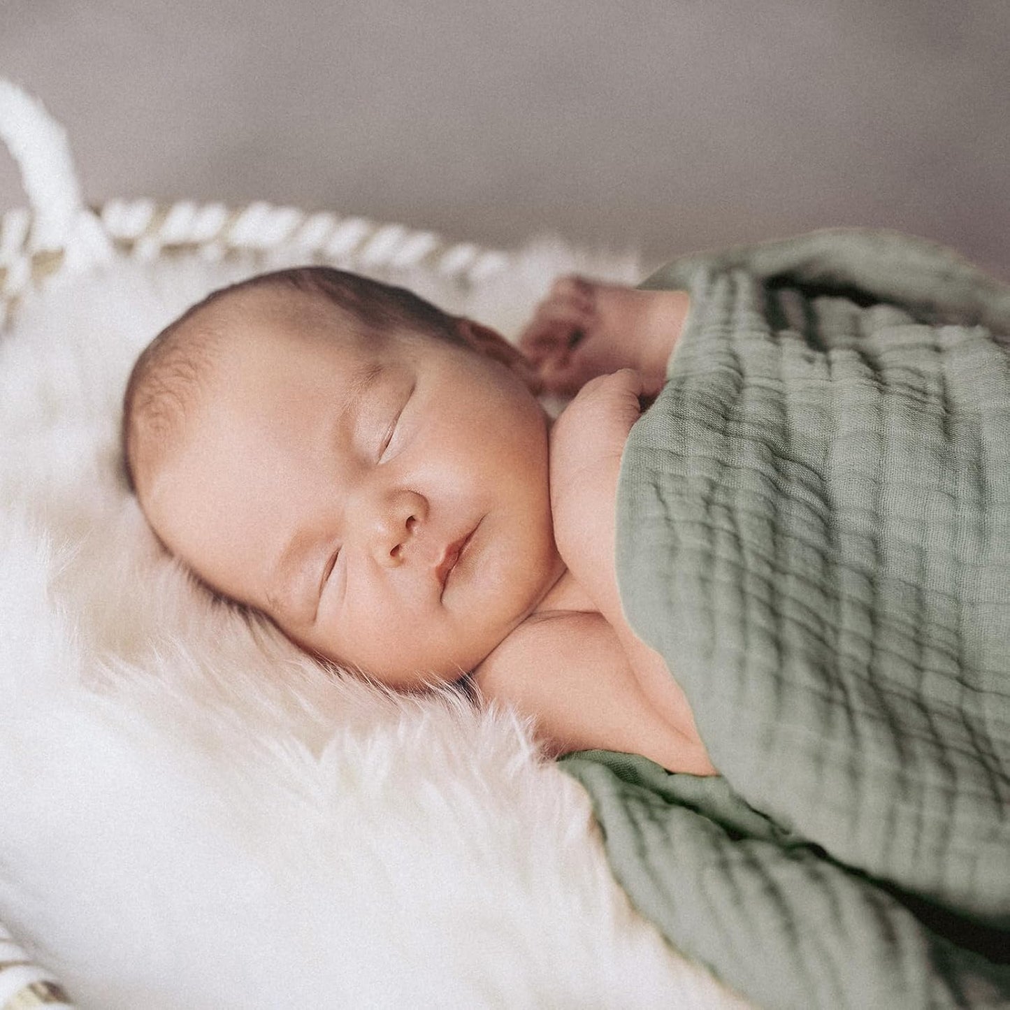 Muslin Receiving Blankets, Neutral Blanket Swaddling for Newborn Boys and Girls, 5 Pack Breathable and Skin-Friendly Swaddle Wrap for Infant Baby (Bright Colors)