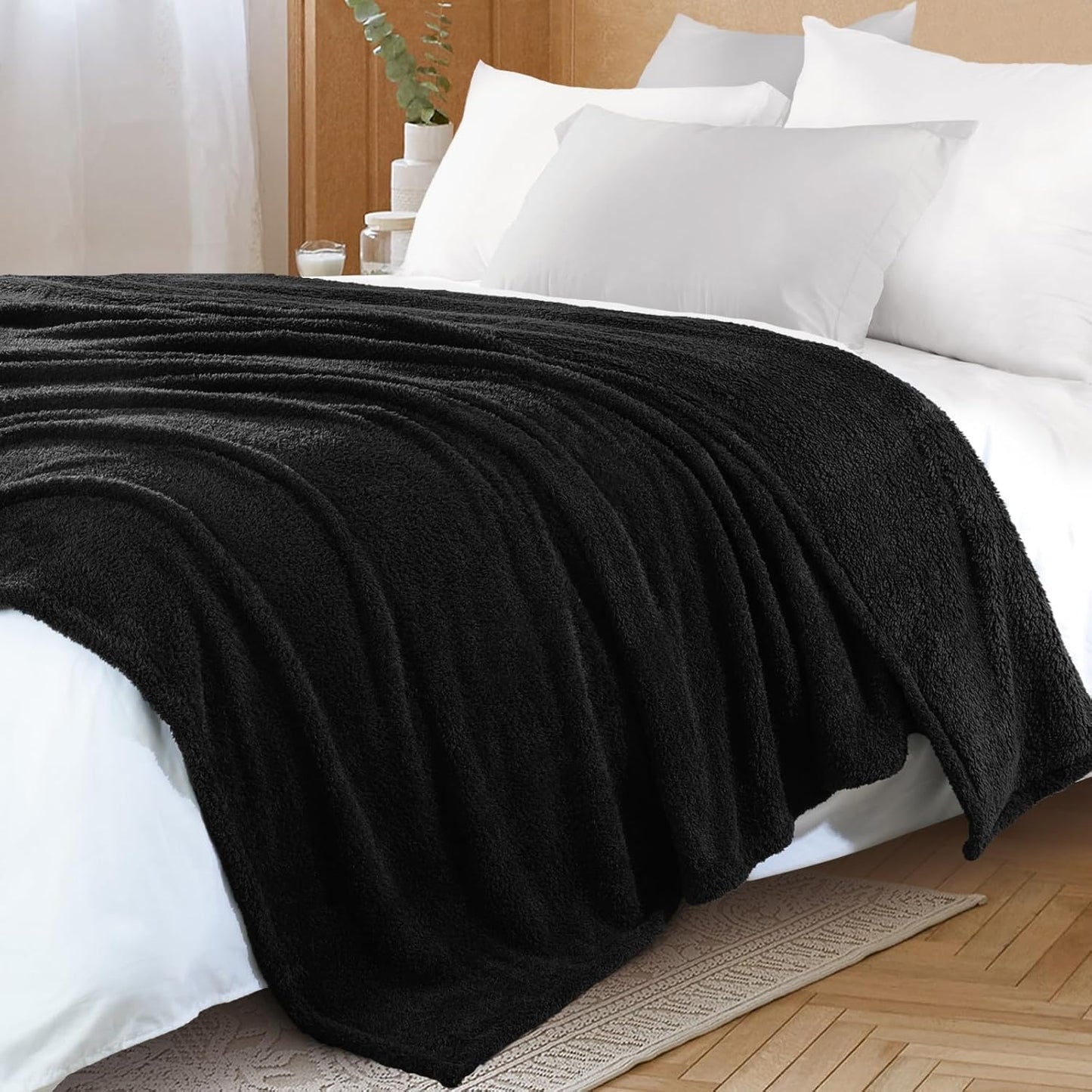 Exclusivo Mezcla Twin Blanket for Bed, Soft and Cozy Blankets for Women Men Girls Kids, Suitable for All Seasons, Black, 60x80 Inches
