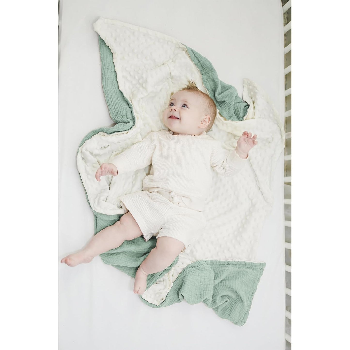 Konssy Baby Blankets for Unisex Boys Girls, Super Soft Nursery Minky Blankets with Muslin Cotton Front and Dotted Fleece Backing, Printed Bed Throws Newborn
