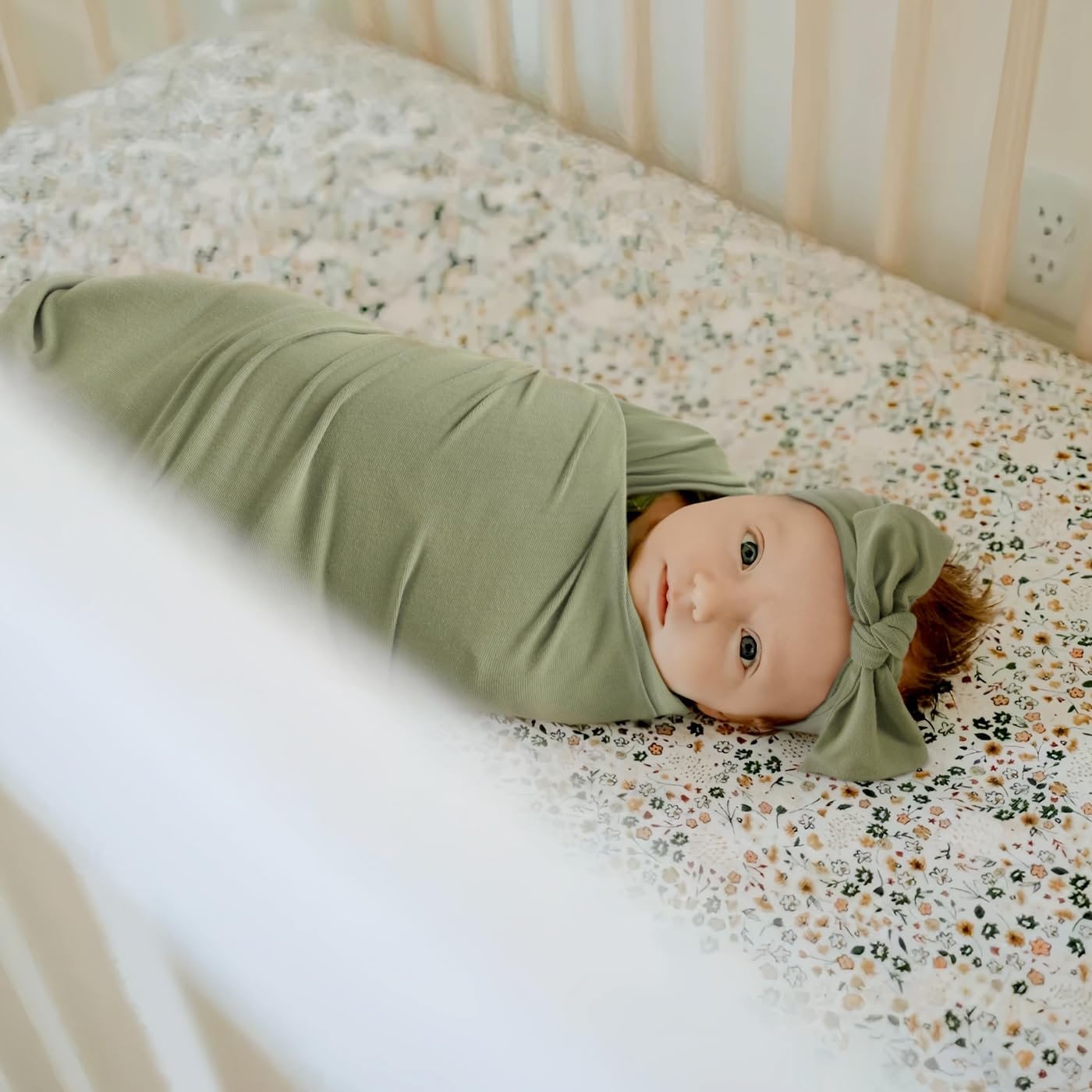 GRSSDER Newborn Swaddle Blanket, Ultra Soft Jersey Receiving Blanket with Matching Headband and Beanie Set, 47×47" Extra Large Nursery Swaddle Wrap for Girls and Boys