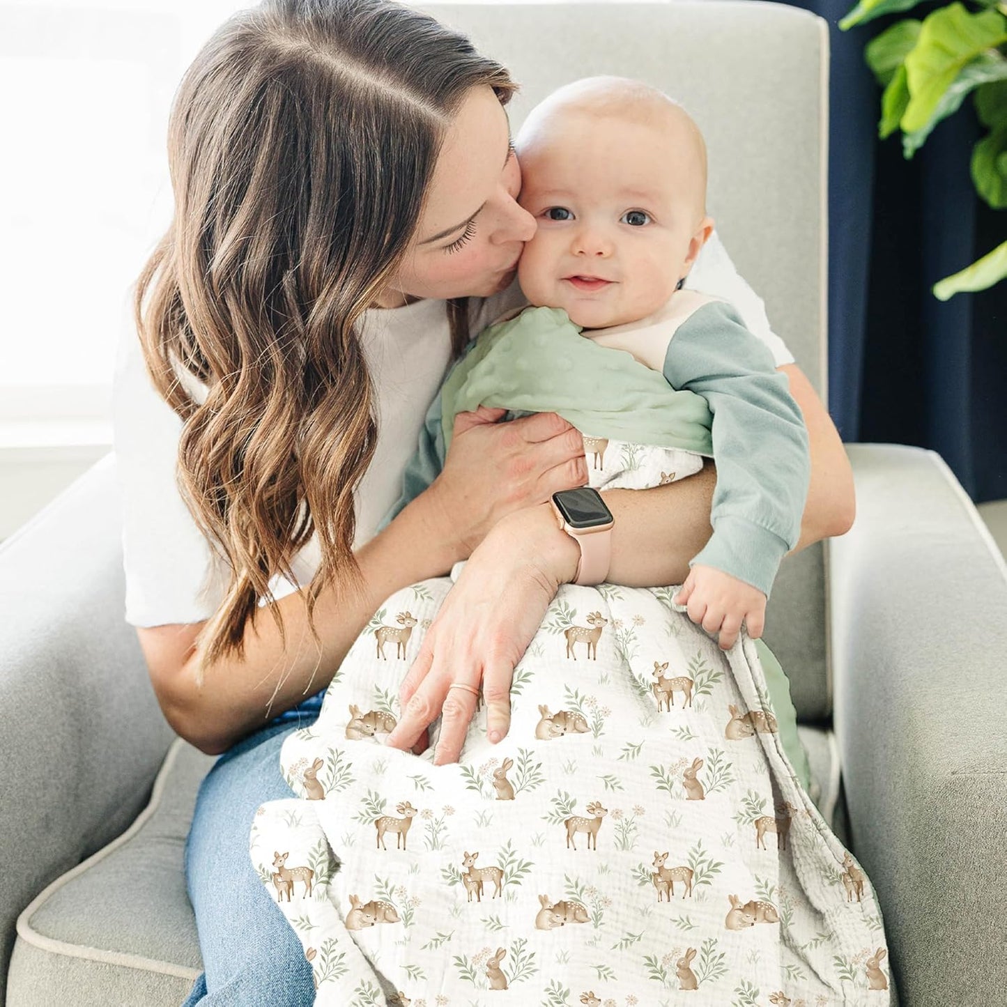 Konssy Baby Blankets for Unisex Boys Girls, Super Soft Nursery Minky Blankets with Muslin Cotton Front and Dotted Fleece Backing, Printed Bed Throws Newborn