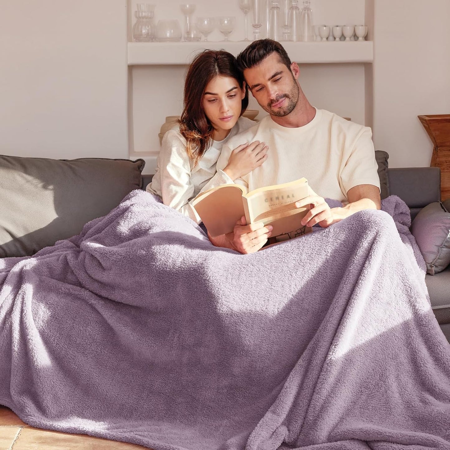 Exclusivo Mezcla Queen Size Flannel Fleece Blanket, Super Soft Velvet Plush Bed Blanket, Fuzzy Cozy and Warm for All Seasons, 90x90 Inches, Grayish Purple