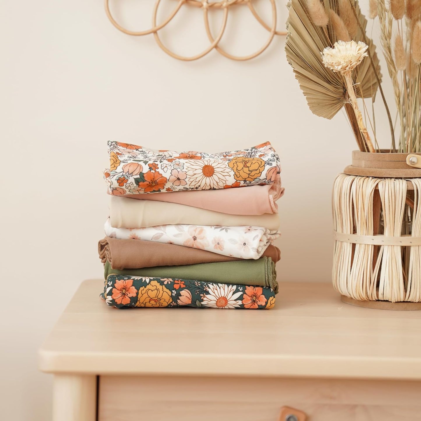 Konssy Baby Girl Newborn Receiving Blanket with Matching Headband and Beanie Set Baby Swaddle Nursery Swaddle Wrap